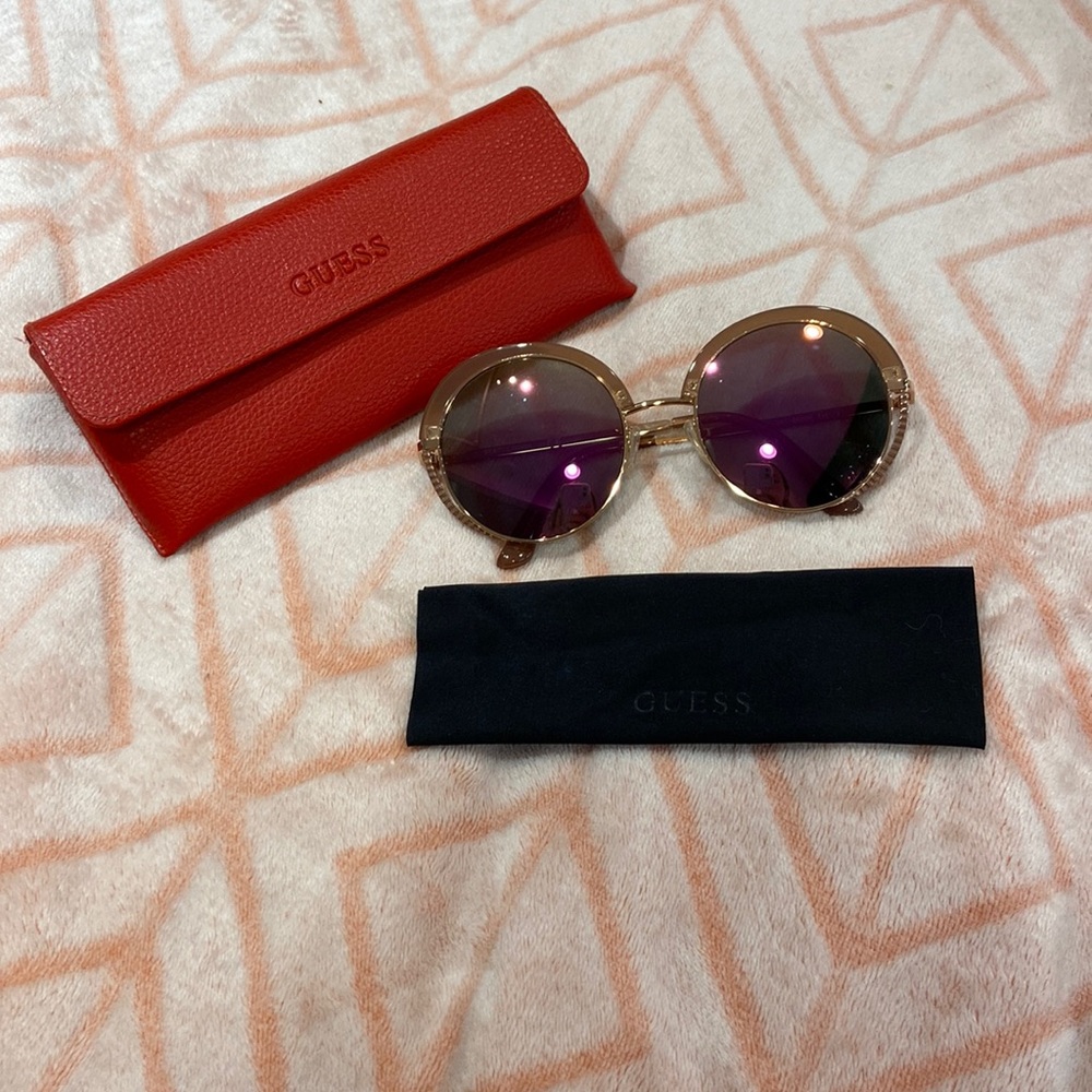 GUESS SUNGLASSES - Picture 1 of 8
